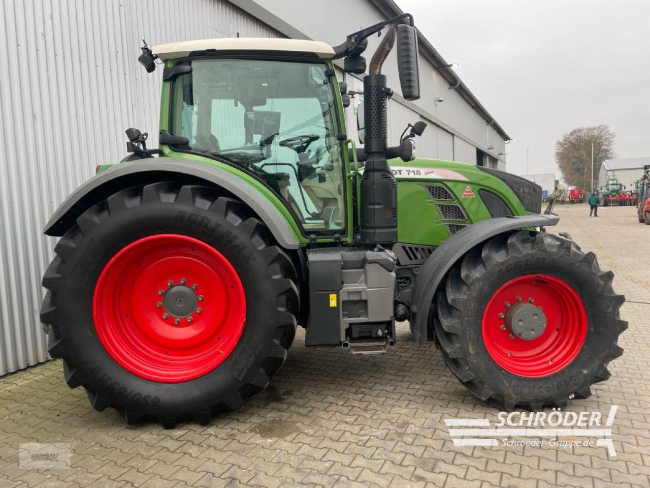Traktor типа Fendt 718 VARIO S4 PROFI PLUS | RTK | FZW, Gebrauchtmaschine в Wildeshausen (Фотография 4)